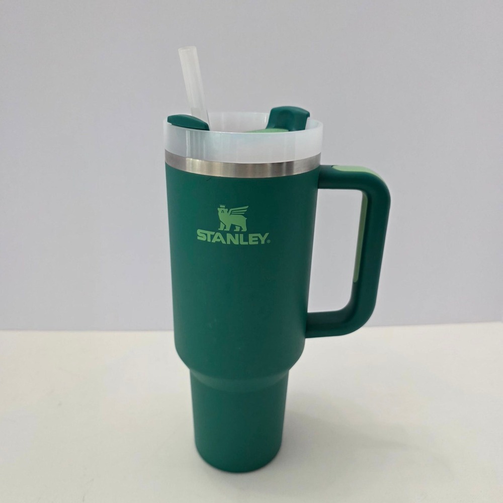 BRAND NEW Stanley 40oz Quencher H2.0 FlowState Tumbler - Green - Authentic Mug